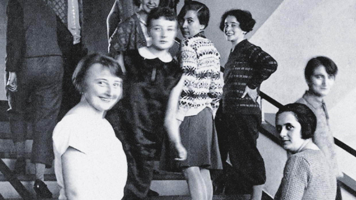 bauhausfrauen_f.jpg