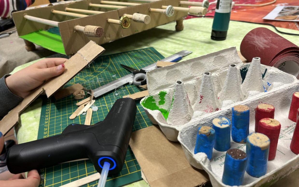 Osterferienprogramm: Spiel-o-Mat - Tüfteln mit Pappe und technischen Spielereien