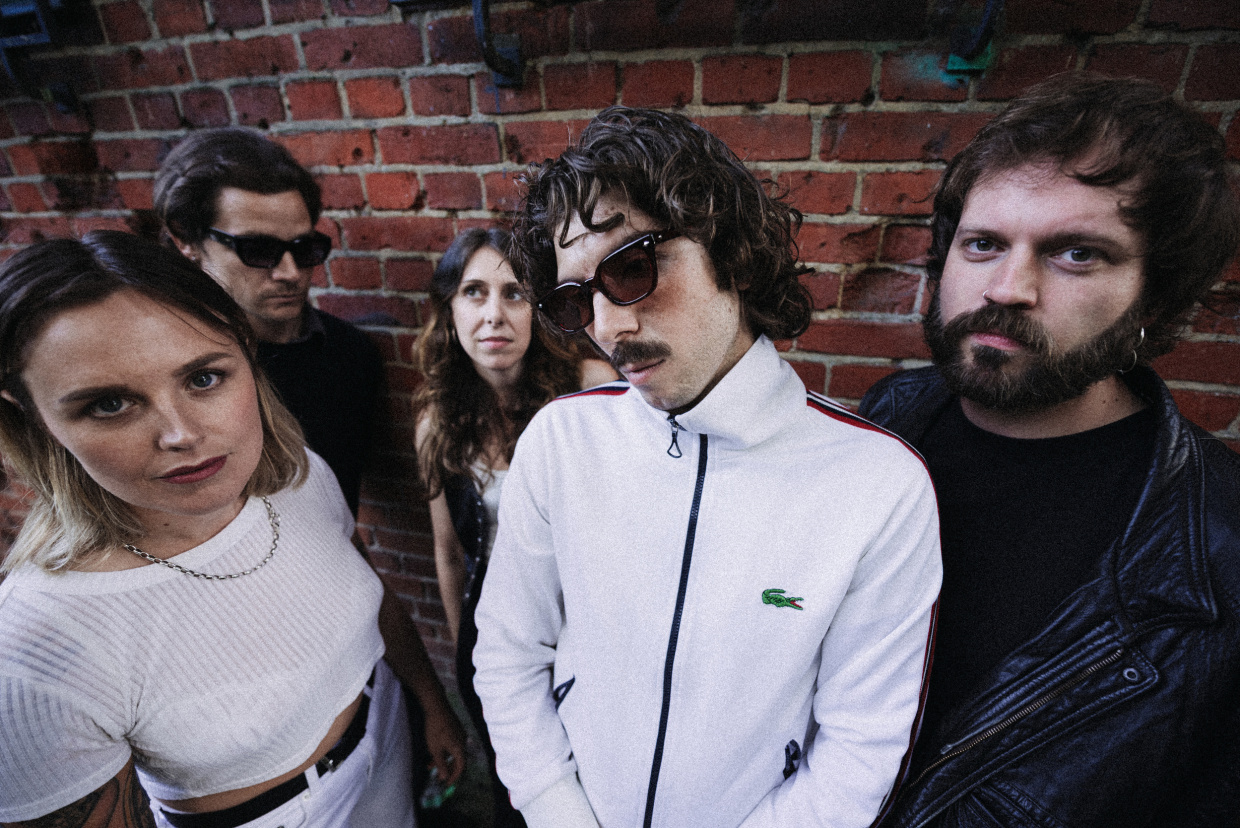 photo: The Dharma Chain / (c) Dan Trautwein