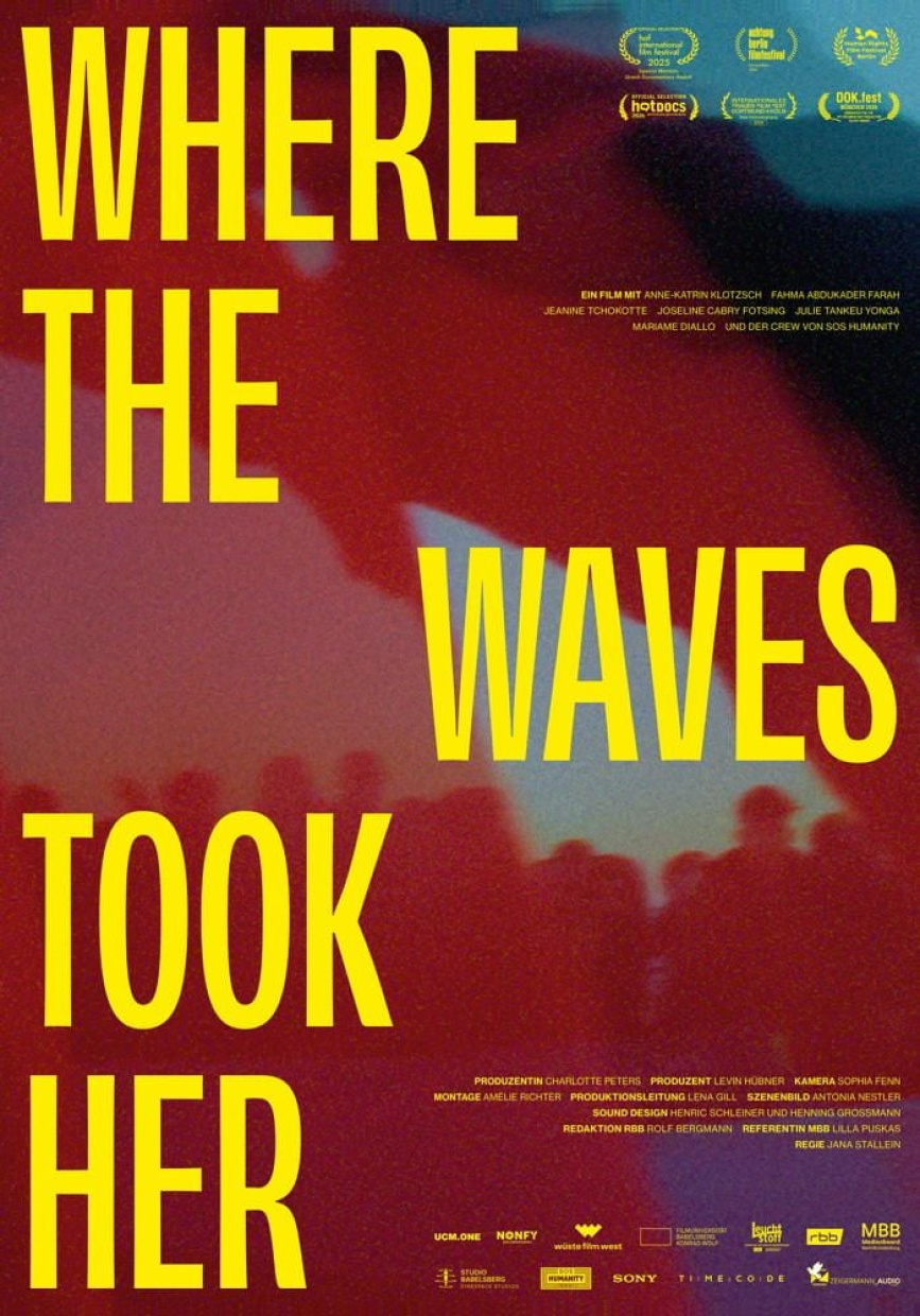 Filmplakat: gelbe Schrift auf mehrfarbigem Hintergrund: "Where the Waves took her"