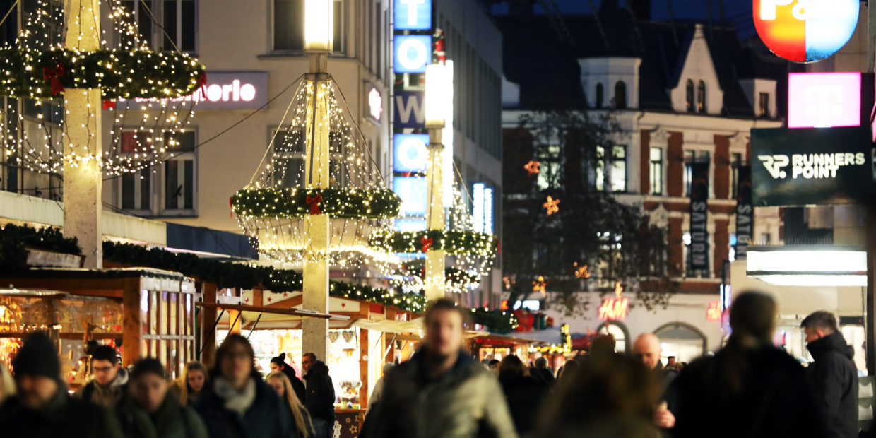 Weihnachtsmarkt Bahnhofstraße
