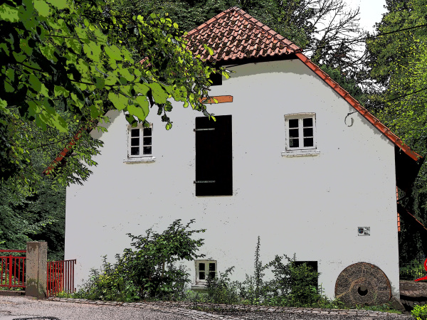 Gebäudeansicht Niemöllers Mühle