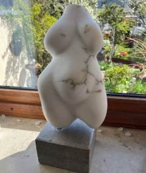 Skulptur aus Alabaster