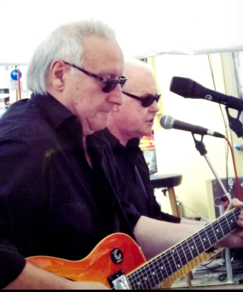 Im Vordergrund: Manfred Eggert, dahinter Reinhard Nickisch