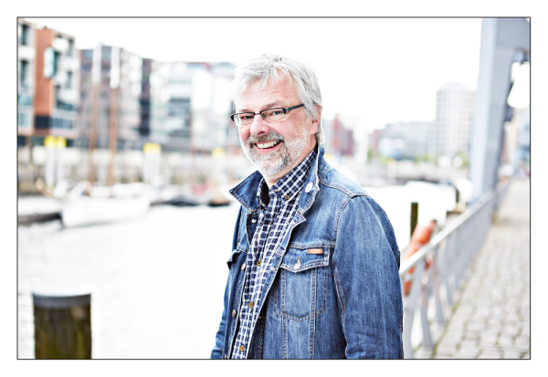 Alexander Häusser: Buchautor aus Hamburg