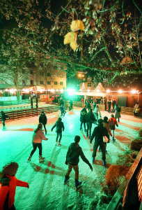 Eisbahn Bielefelder Weihnachtsmarkt